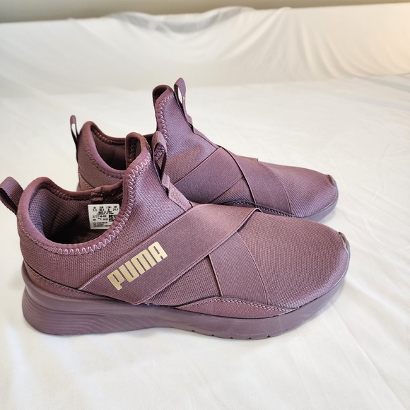 Puma Plum Cross-Strap Sneakers - Picture 4 of 8